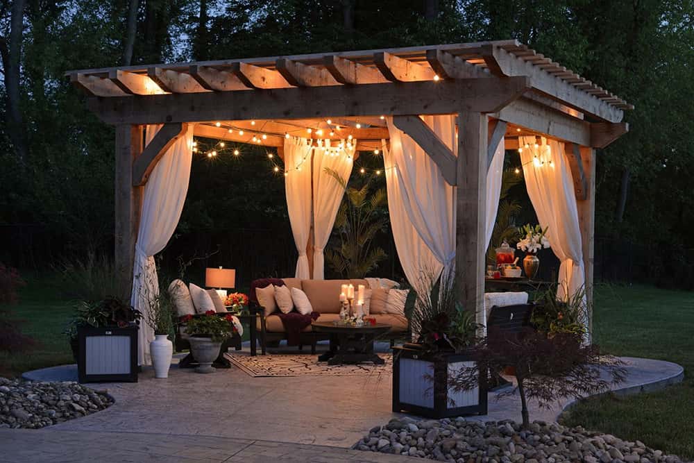 Creating Family Oasis: Spruce Up Your Outdoor Space